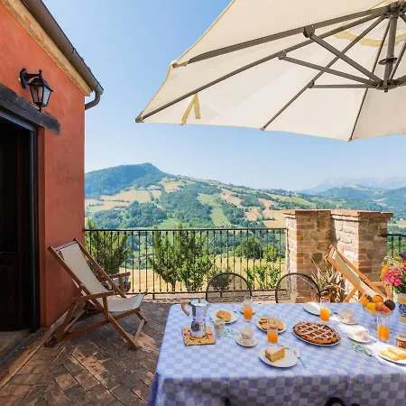アパート Elegant Stone House W Pool Monte San Martino